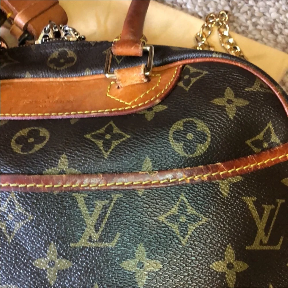 ⭐️SALE⭐️$450 ❣️Louis Vuitton❣️monogram Troville w/bonus gift - Picture 10 of 12